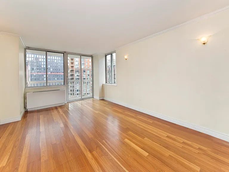 50 Lexington Ave #16H — Photo 2
