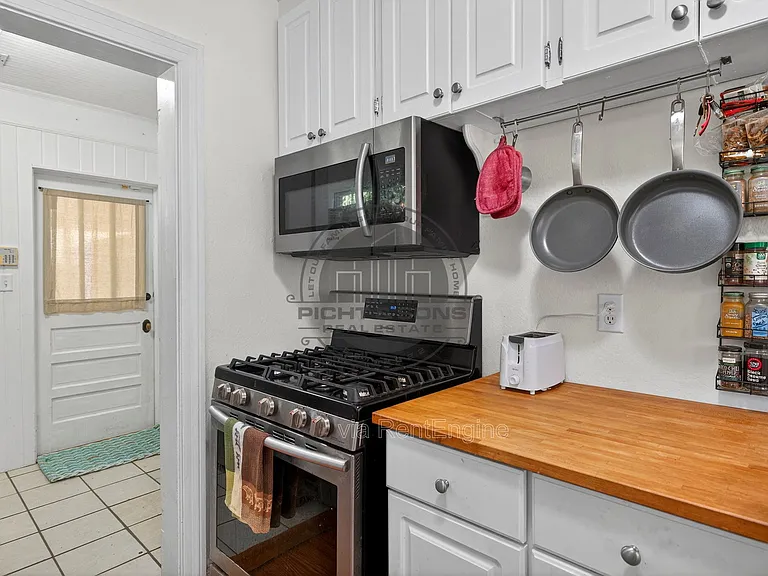 712 Shell St — Photo 8