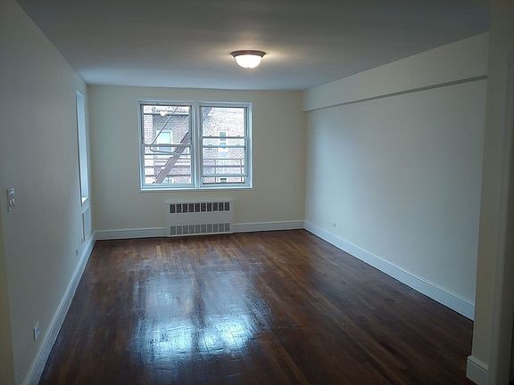 3rd image of 12505 84th Ave #5G