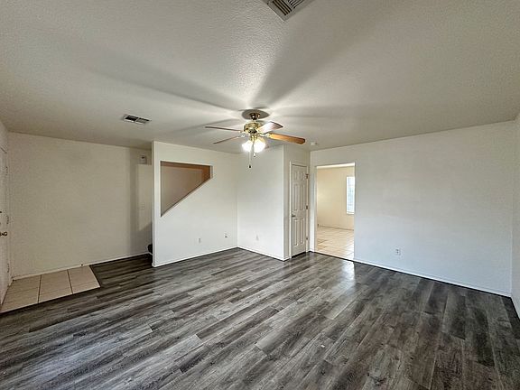 4th image of 4004 Eula Bea Ct