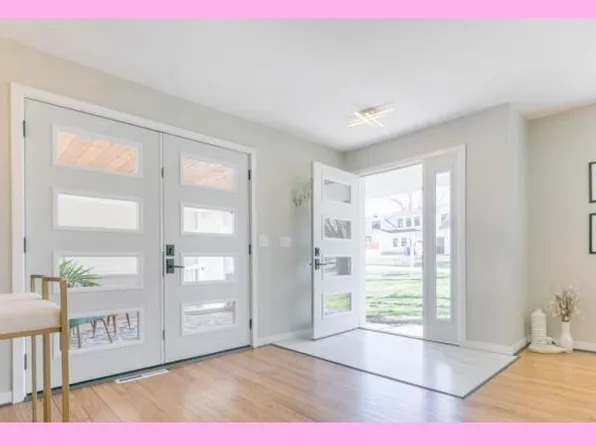 707 Greenway Rd, Monona, WI 53716