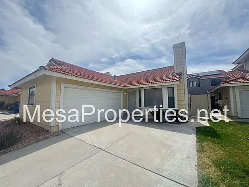 1423 Willow Tree Ln Photo 1