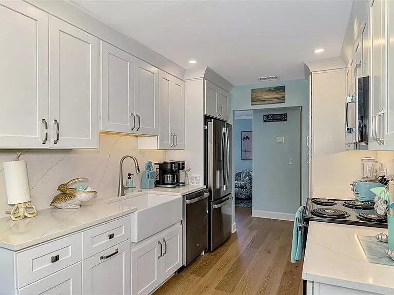 307 Avenida De Paradisio — Photo 21
