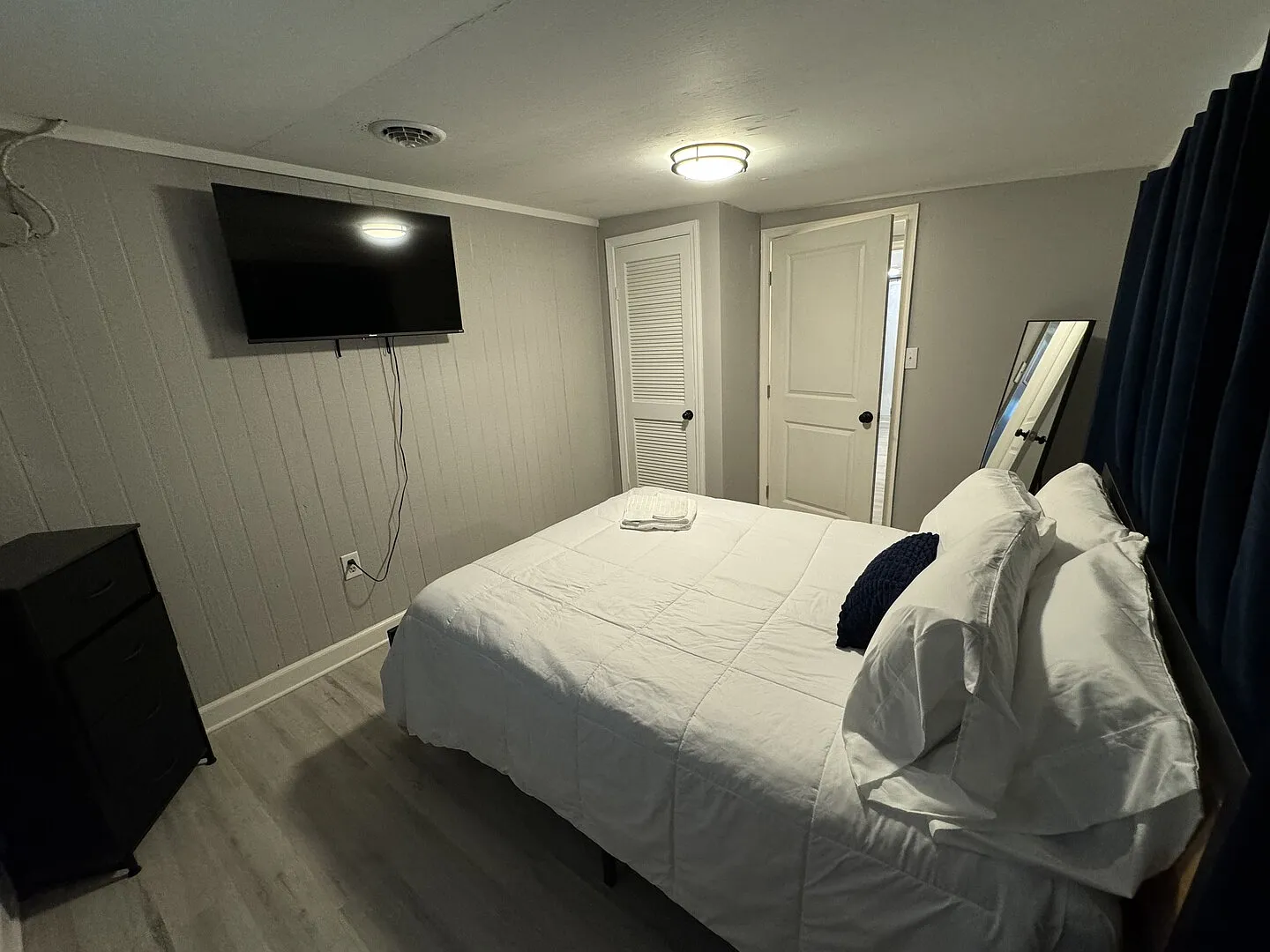 The Guesthouse on Kemper — Photo 1