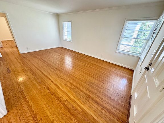 4th image of 1508-1512 W Huntington Dr #1512B