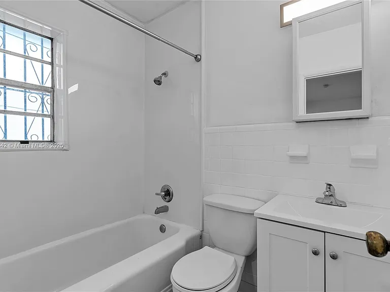46 NW 62nd St #4 — Photo 6