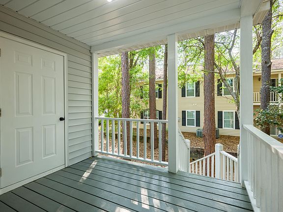2nd image of 2092 S Sherwood Dr APT D26