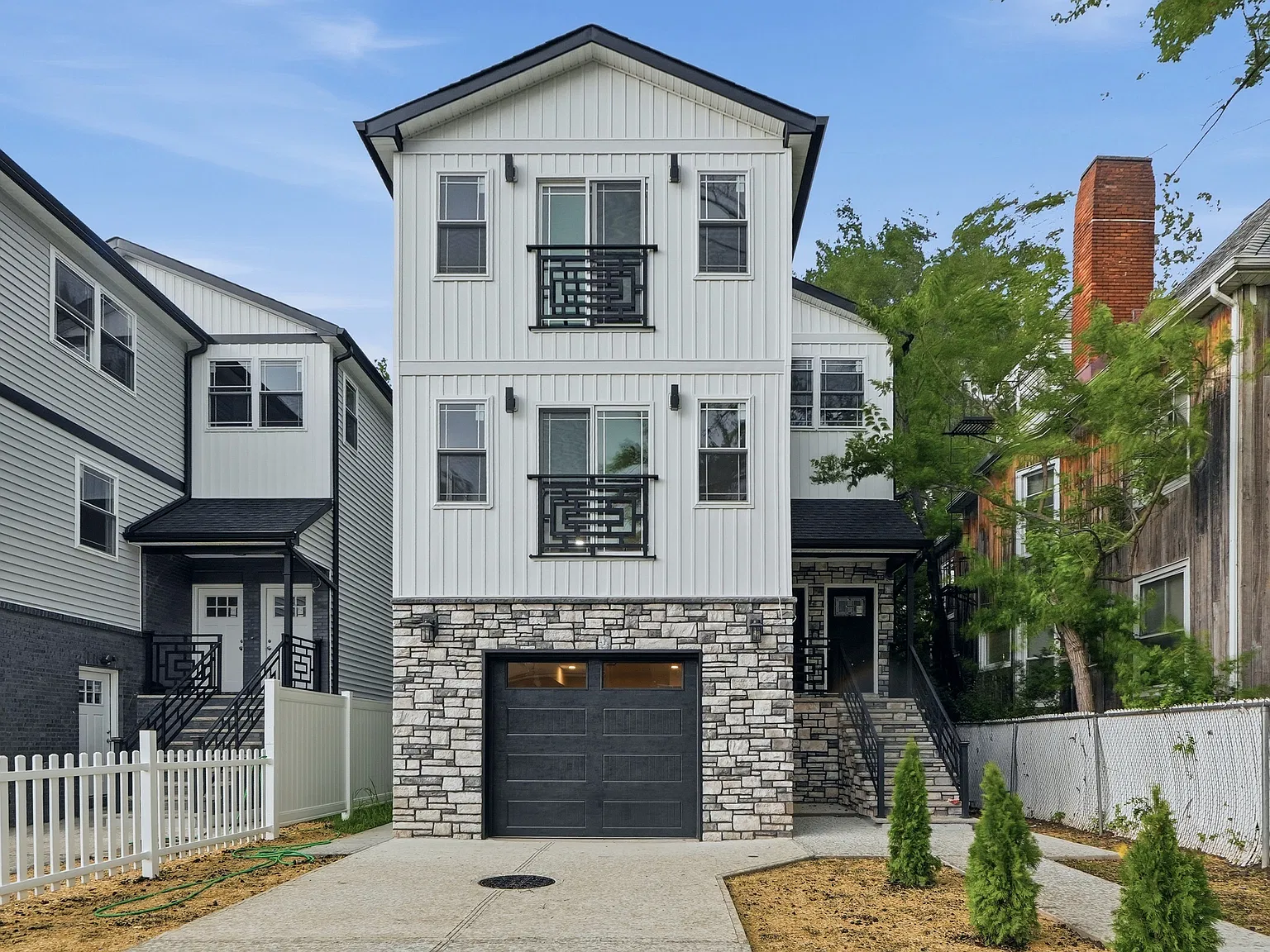 3 bed, $3,400 — Photo 1