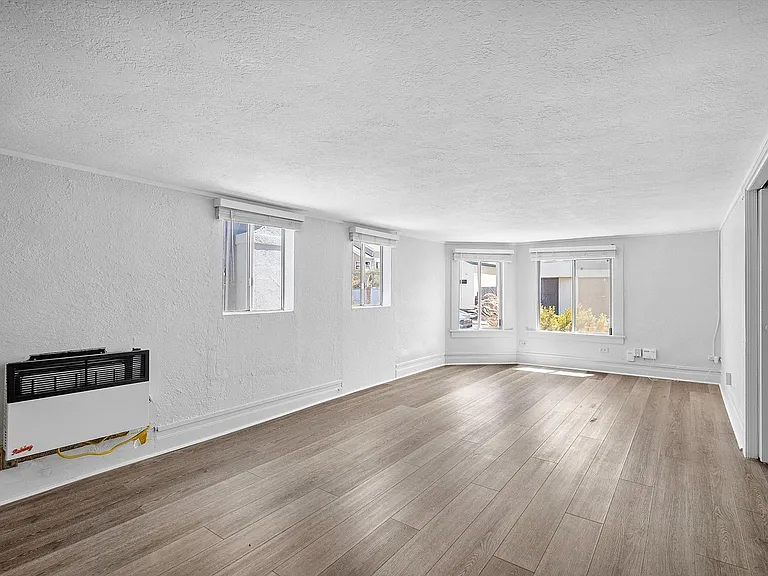 531 Taylor Ave — Photo 10