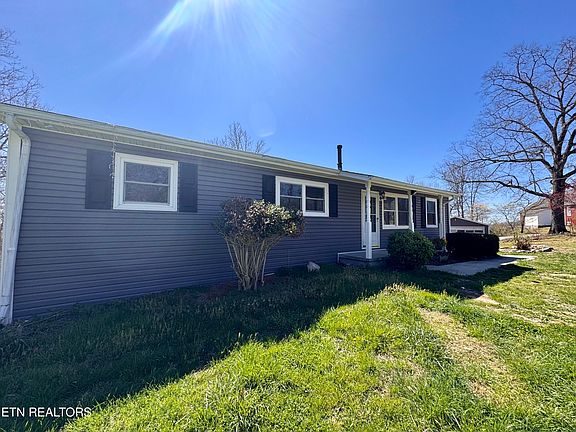 3rd image of 138 S Gaylor Rd