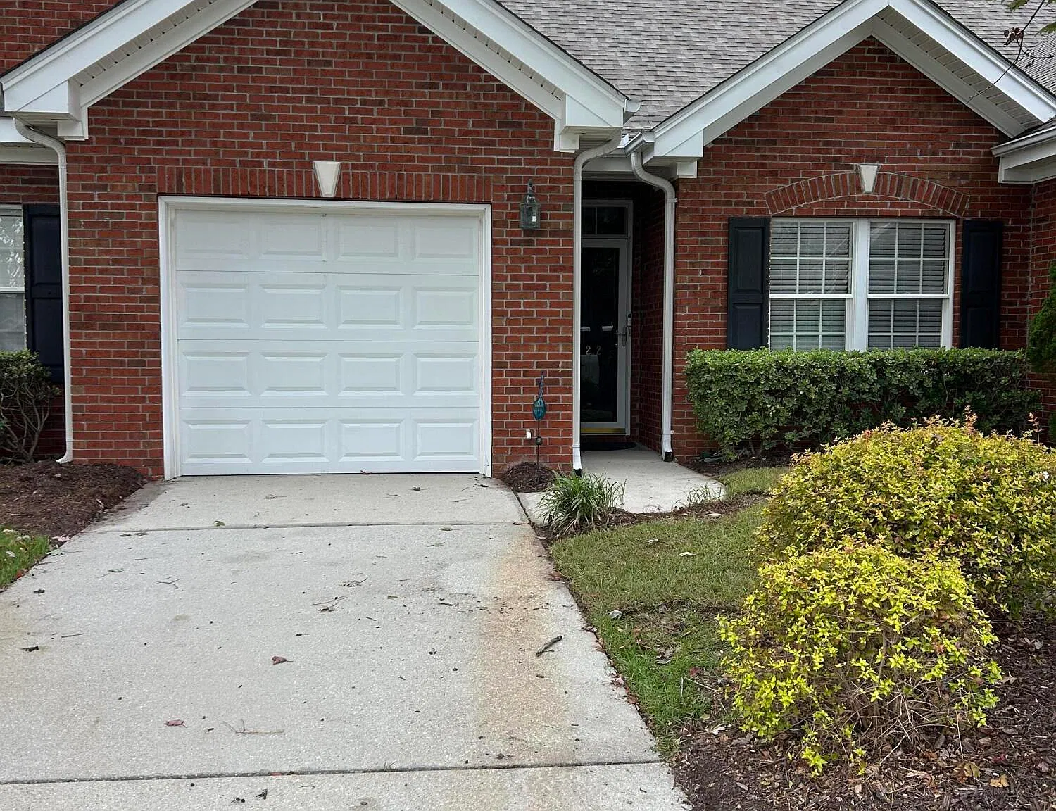2 bed, 2.0 bath, $1,900 — Photo 2