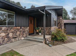 1261 Deerwood Drive, Ukiah, CA 95482