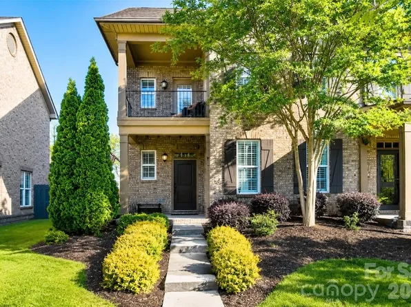 2271 Eversham Dr NW, Concord, NC 28027