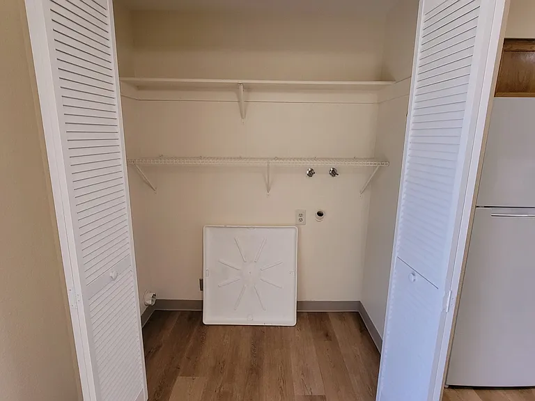 1328 Summers Ln #2 — Photo 5