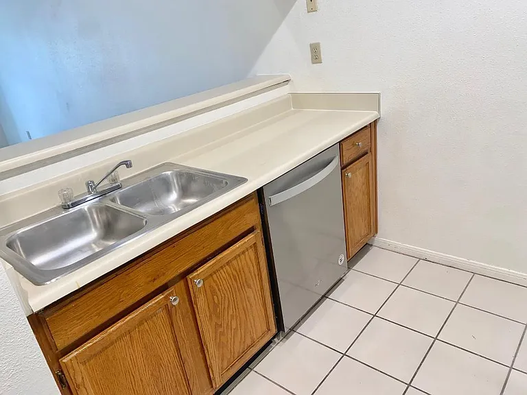 2121 El Paseo St #1604 — Photo 8