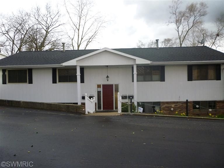 1st image of 2228 Banner Ct SW