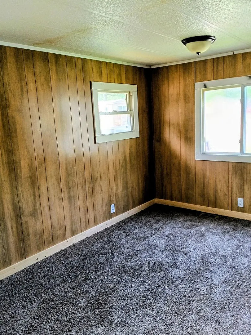 Twin Lakes Mobile Homes — Photo 3