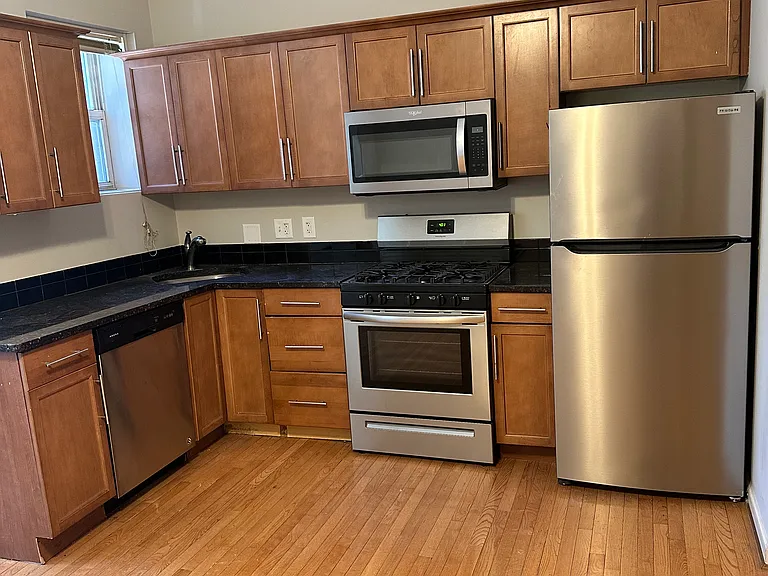 1816 N Calvert St #1 — Photo 8