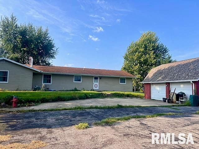 2nd image of 24644 Farmdale Rd