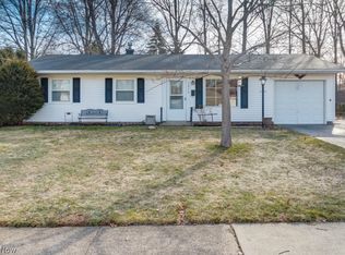 3679 Santom Rd N, Stow, OH 44224