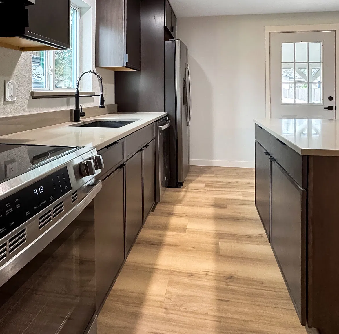 1 bed, 550 sqft, $1,400 — Photo 2