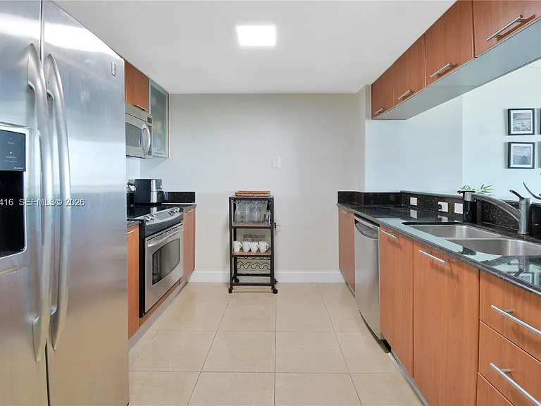 1800 N Bayshore Dr #2308 — Photo 9