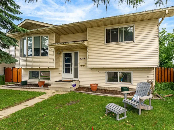 12435 46th St NW, Edmonton, AB T5W 5E2