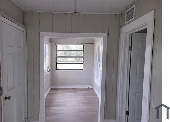 1215 Historic Goldsboro Blvd — Photo 7