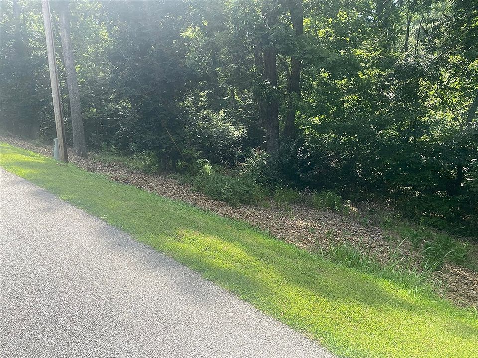 2nd image of Everleigh Dr #13