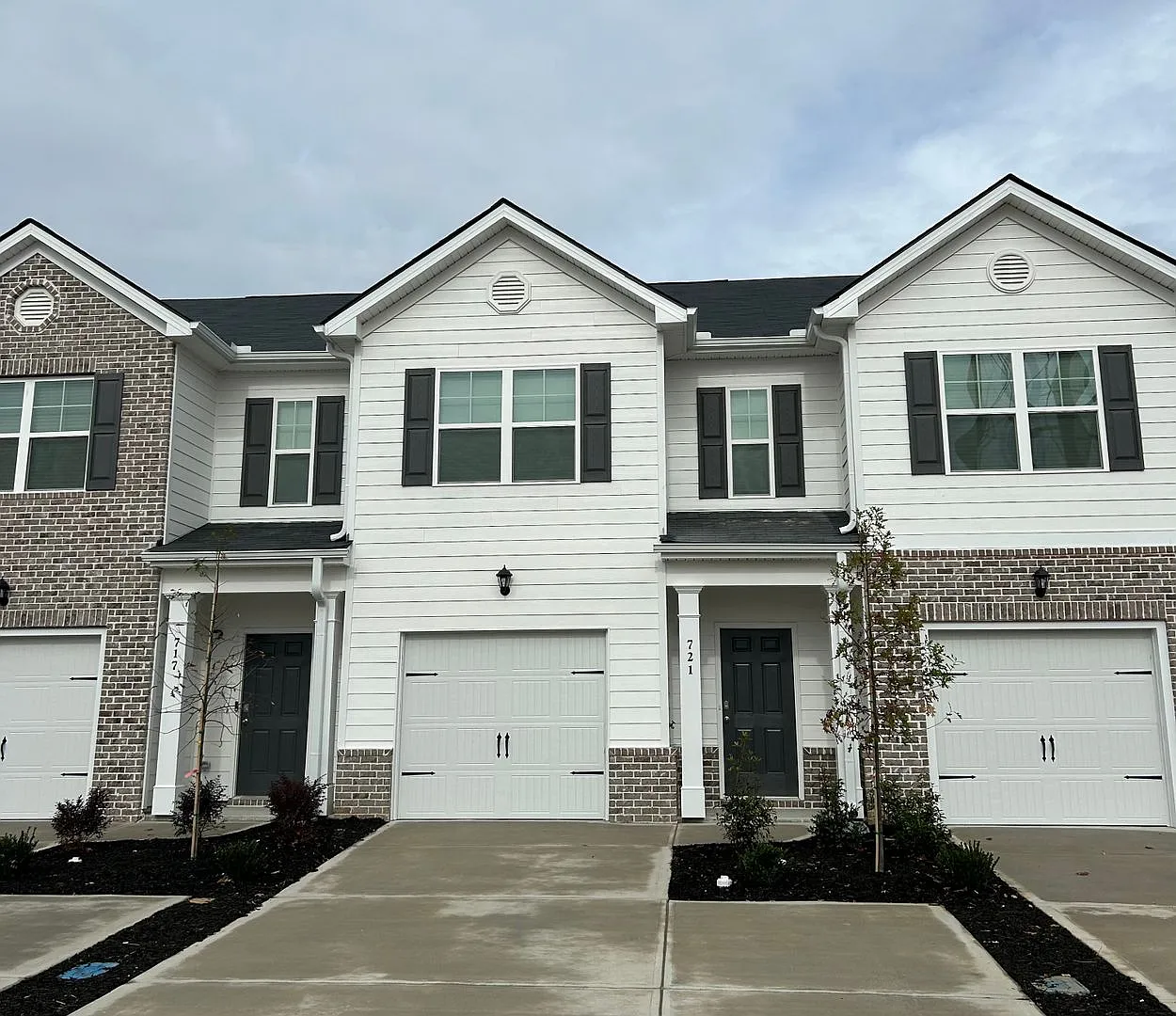 Aiken Townhome — Photo 1