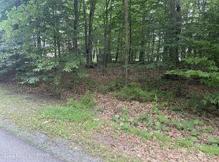 6105 Apache Trl, Tobyhanna, PA 18466