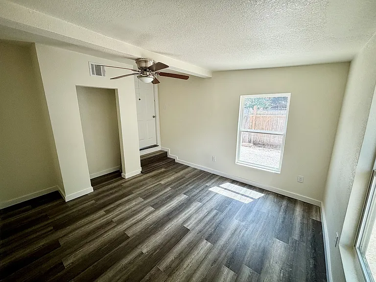118 Tampa Ave #2 — Photo 6
