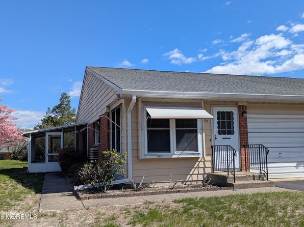 8 A Lafayette Drive, Whiting, NJ 08759
