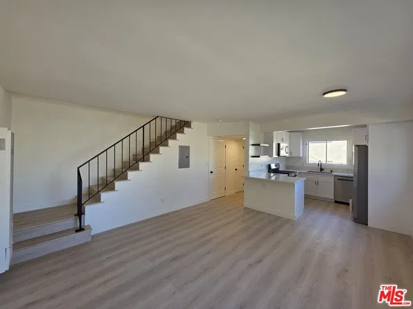 1185 W 22nd St #1, San Pedro, CA 90731
