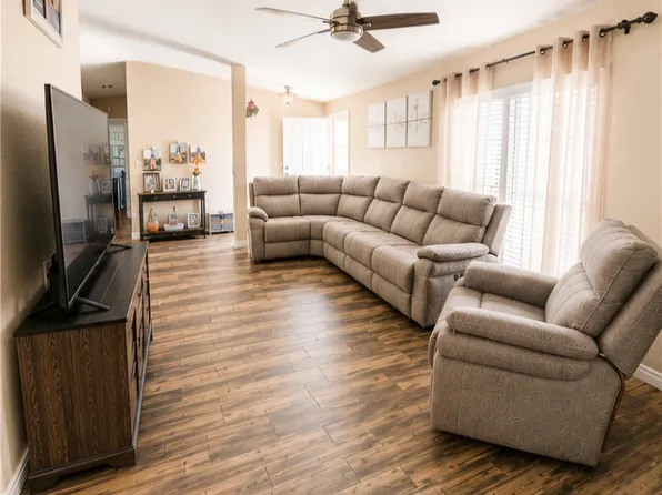 989 Bettina Way, San Jacinto, CA 92582