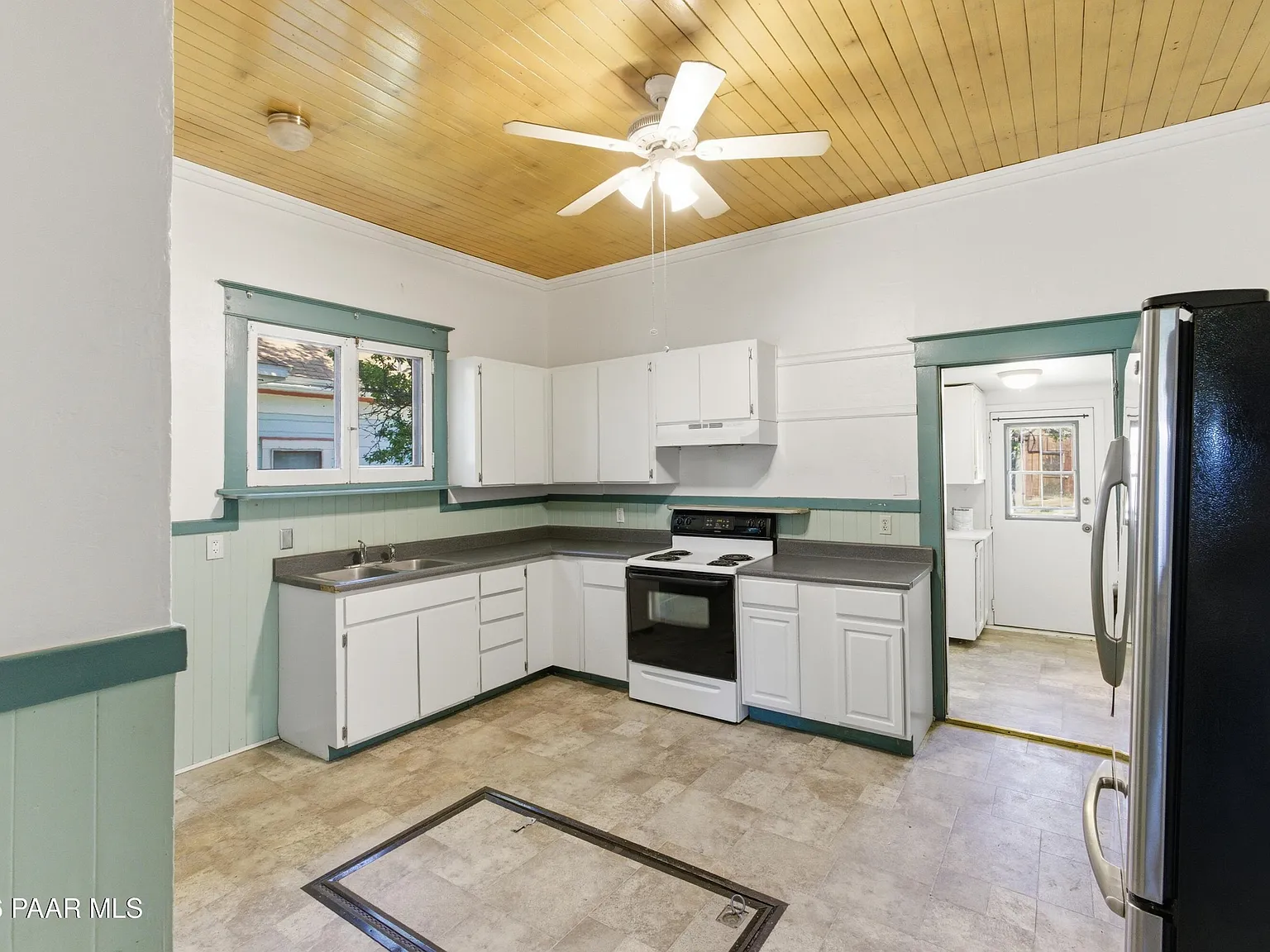 2 bed, 2.0 bath, 1404 sqft, $2,350 — Photo 4
