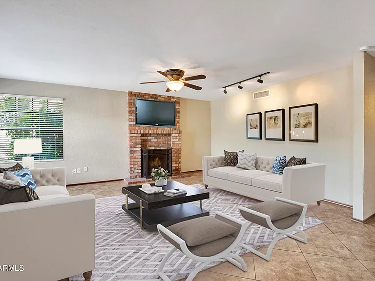 229 E Anderson Ave — Photo 10