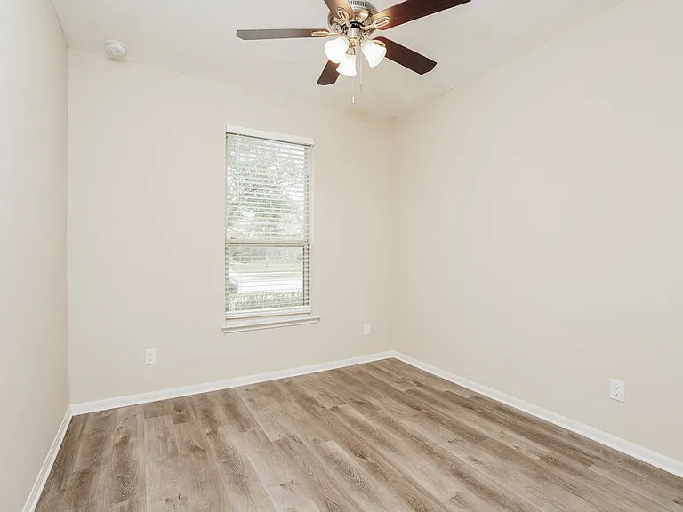 3214 Bainbridge Hill Ln — Photo 16