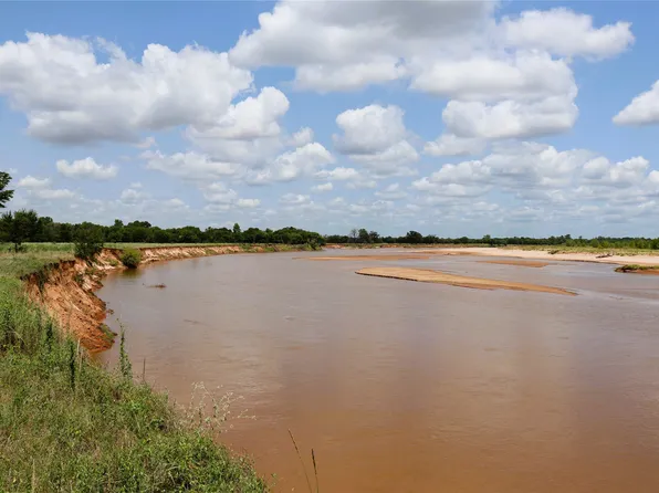 504 Lee Loop, Henrietta, TX 76365