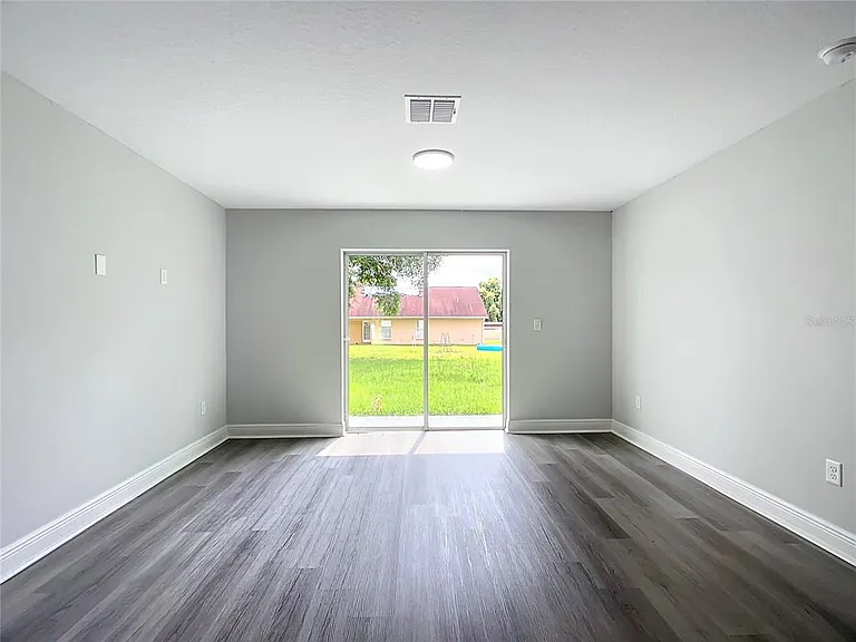 13609 SE 53rd Ave — Photo 12