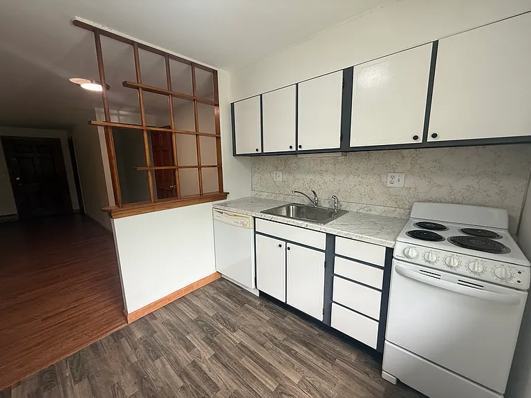 65 South Rd #18 — Photo 7