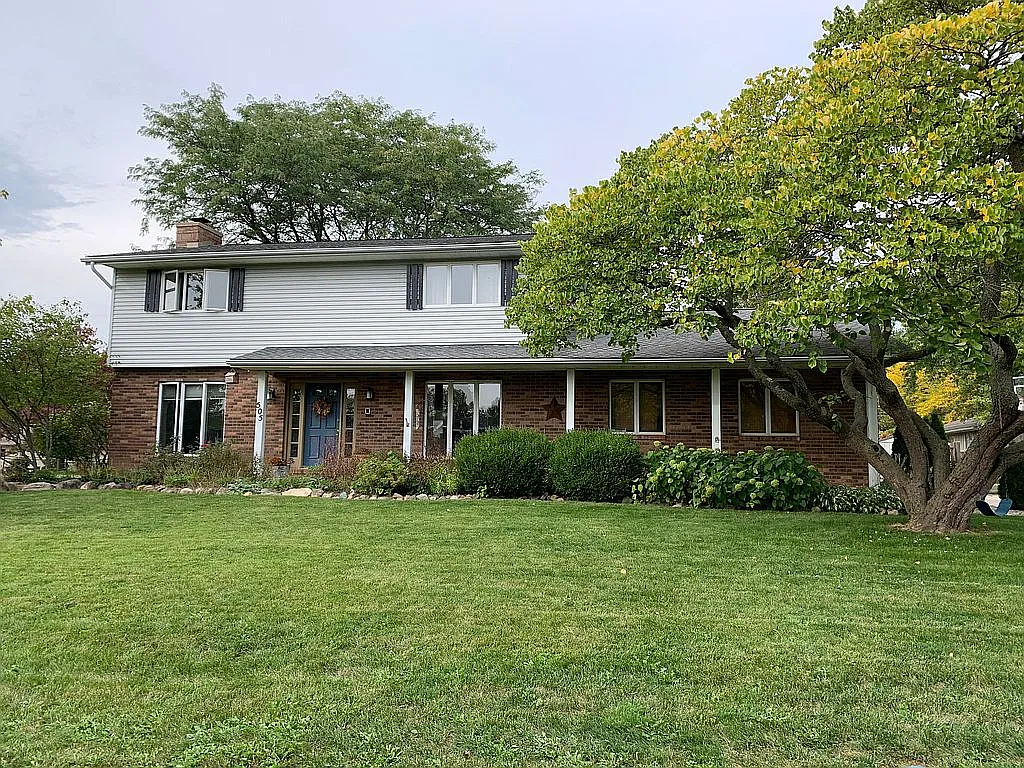 505 Ridge Ln photo 1