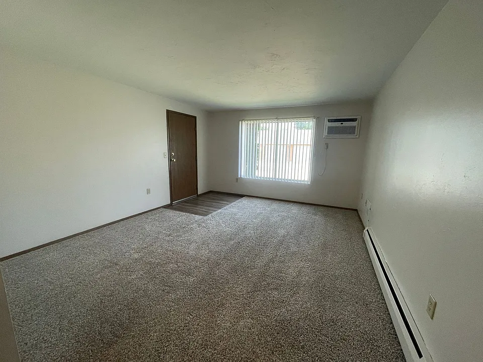 2721 Humboldt Rd