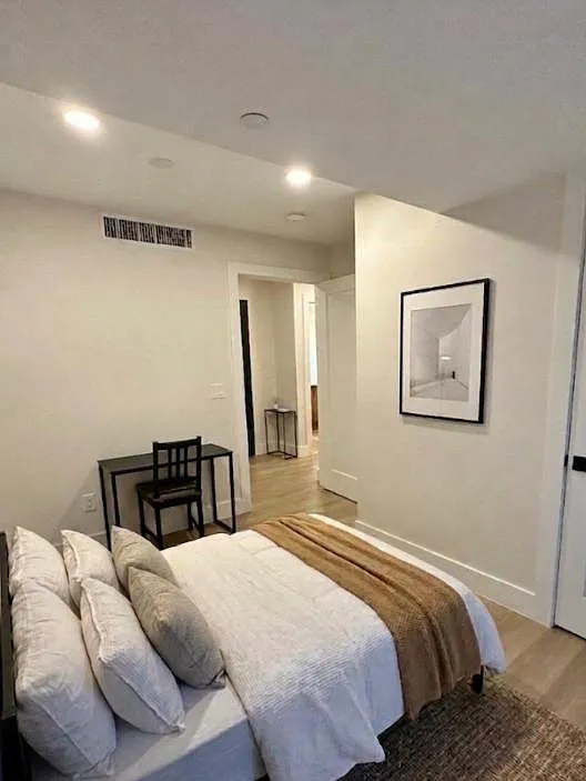 627 Summit Ave #506