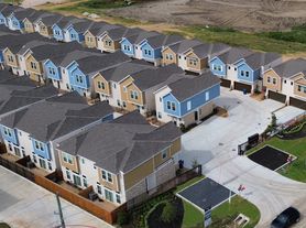 Summerton at Spring