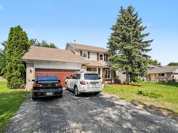 261 Vista Dr, Bolingbrook, IL 60490
