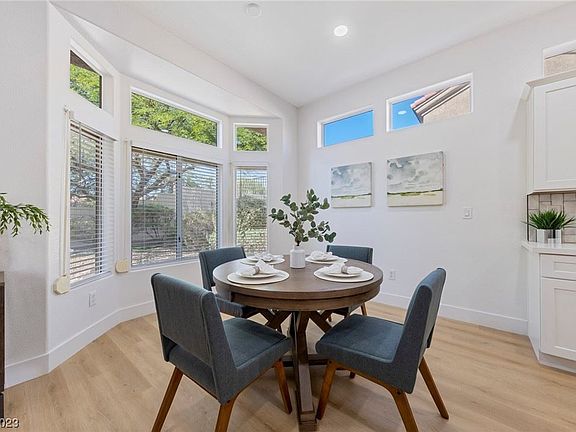 4th image of 10201 Crescent Creek Dr