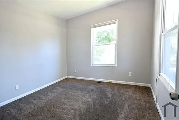 3300 Windsor Ave #1 — Photo 13