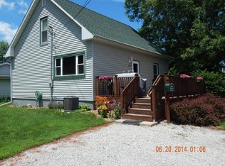 209 NW 6th Ave, Aledo, IL 61231