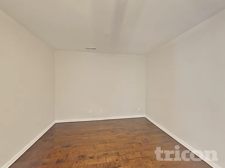 512 Hickory Leaf Ct — Photo 19